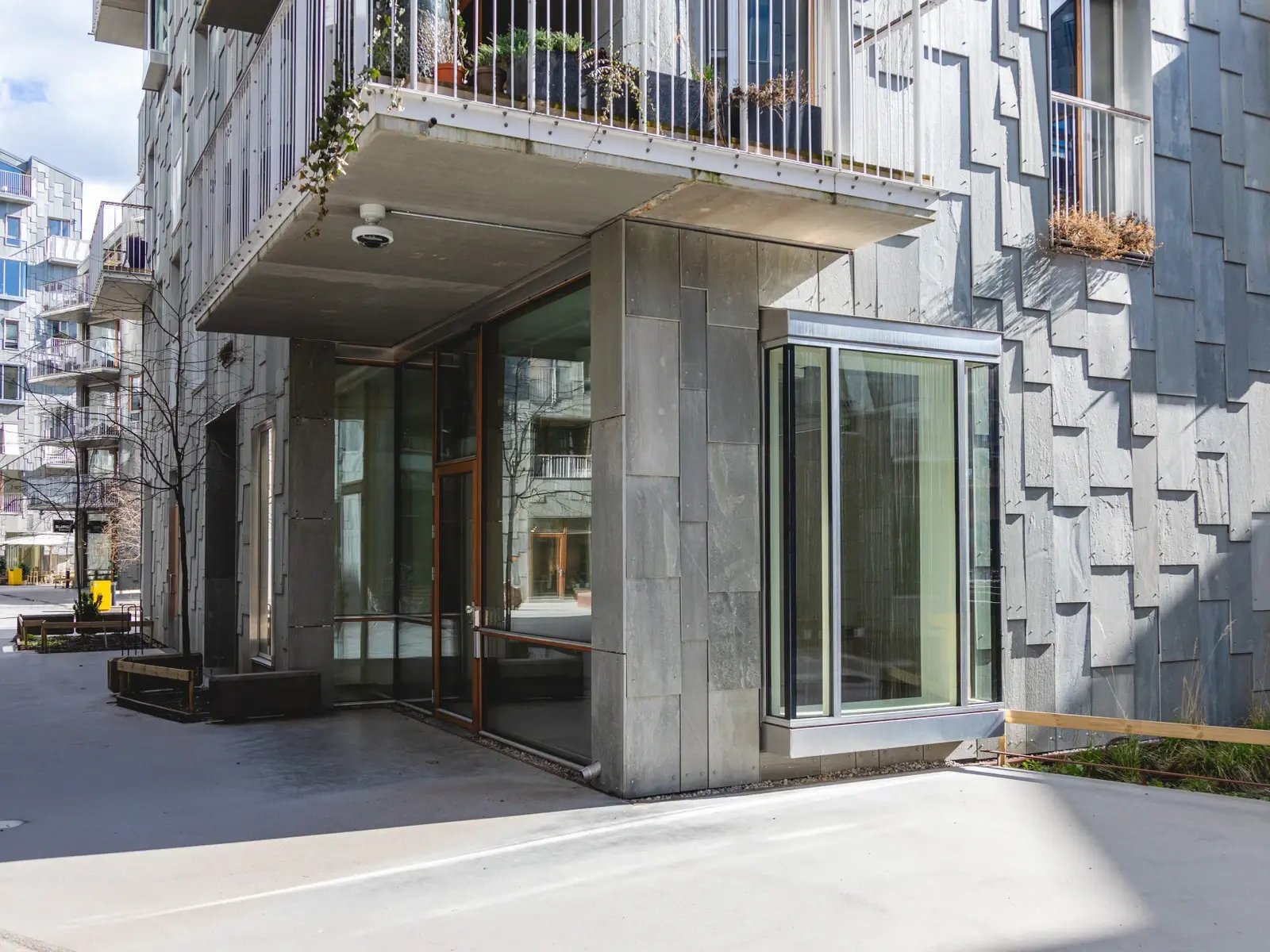 988_1de75850-e8ae-4c13-875a-b20a52eabc9a